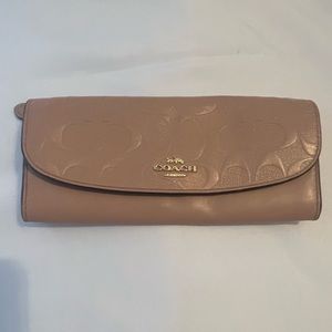 COACH F26814 NUDE PINK WALLET